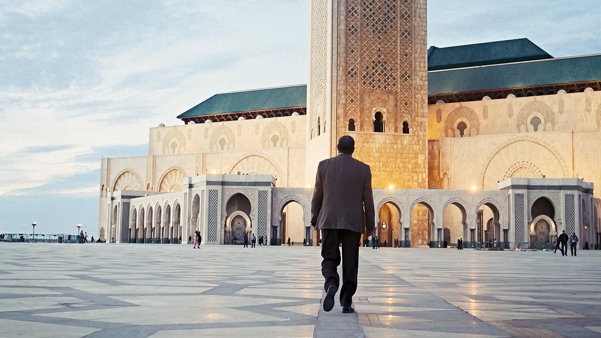 Redouane Belhaimeur Hassan II Camisini ziyaret ediyor